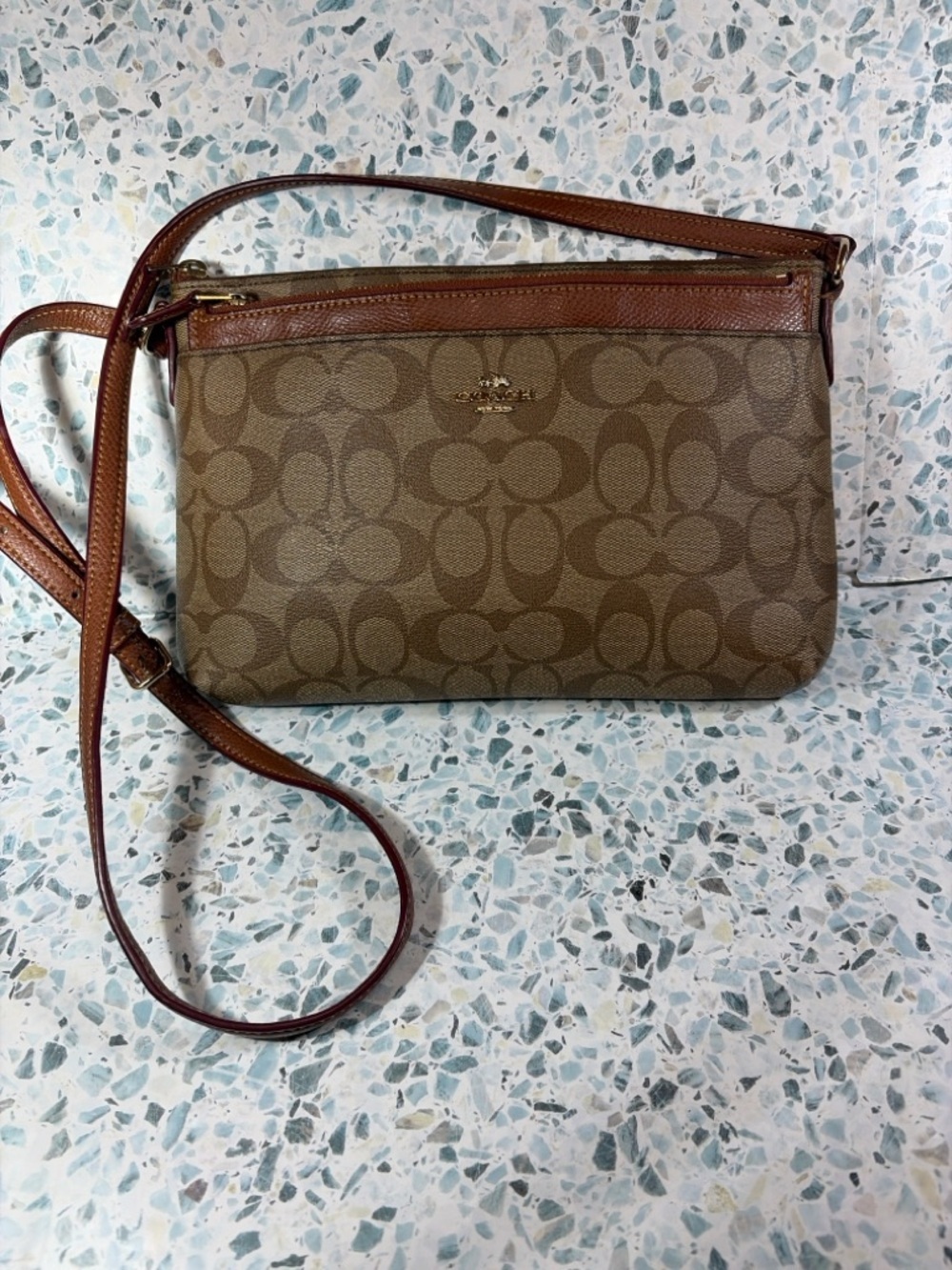 Coach East West Pop-Up Pouch Crossbody Signature Brown Tan F58316 - Picture 2 of 6